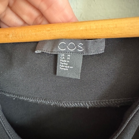 Cos black criss cross back short sleeve oversized top - Picture 4 of 6